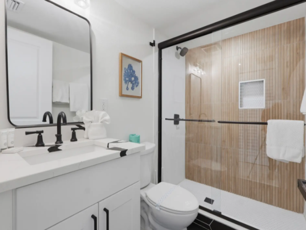 Premier Vacation Rental Near Gulf Beaches - 4-Bedroom Home in Bradenton Beach